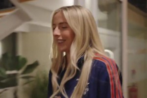 凱莉，歡迎回家！???英格蘭女足國腳凱莉回歸阿森納