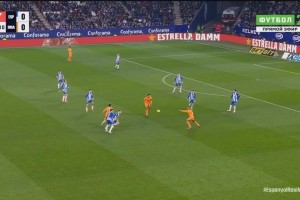 可惜！貝林厄姆遠(yuǎn)射被撲！姆巴佩小角度補(bǔ)射擊中立柱！