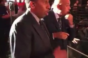 東契奇和濃眉互換?。】吹竭@個(gè)交易時(shí)，大家應(yīng)該都是這個(gè)反應(yīng)吧？