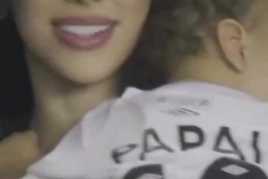 內(nèi)馬爾審美沒得說??！陪內(nèi)馬爾參見歡迎儀式的卡姐