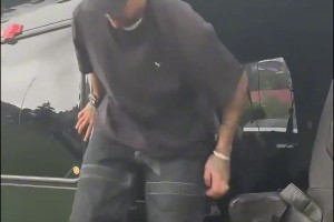 有錢也頂不住！內(nèi)馬爾通勤坐直升機(jī)油錢近萬，正在桑托斯購置豪宅