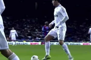 那個男人！曾經(jīng)的C羅就是一個前鋒的完美形態(tài)！