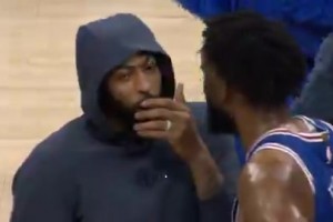 昨日賽后濃眉與恩比德交談，是不是在忠告恩比德好好打球呢哈哈