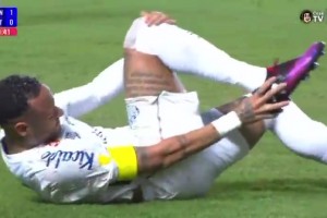 回家的待遇，馬兒遭得住嗎？內(nèi)馬爾遭爆鏟腳踝，倒地翻滾數(shù)圈