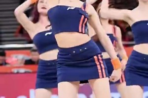 上海男籃主場(chǎng)啦啦隊(duì)I Dance，這身材顏值都是相當(dāng)哇塞