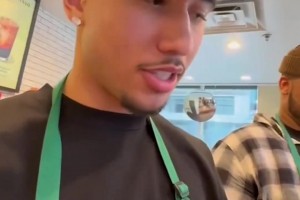 賽季報(bào)銷去干兼職了??！“魔仙哥”麥凱恩在星巴克打工的第一天