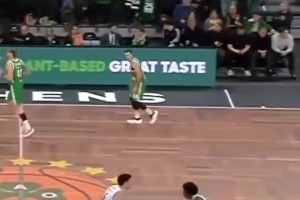 還記得他嗎？納恩在帕納辛納科斯狂飆36分！展示各種進攻技巧！