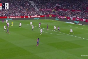 光速回應(yīng)！巴爾加斯推射破門，巴薩領(lǐng)先僅一分鐘塞維扳平