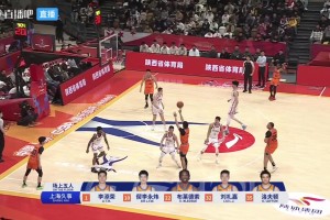 手感正盛！李添榮接洛夫頓傳球，追身頂投三分手起刀落！