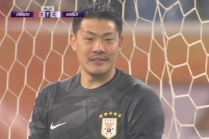 離譜丟球！光州迅速扳回一球，大雷懵了一臉無奈