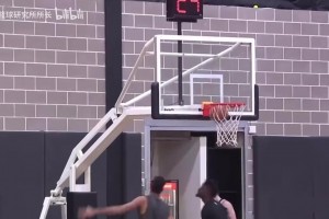 大基本功！經(jīng)典視頻：退役不久的鄧肯隊(duì)內(nèi)訓(xùn)練展示技巧！