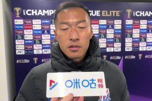 上海申花遭遇亞冠三連敗，斯盧茨基:對馬納法表現(xiàn)不滿意