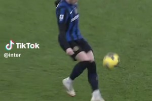 意甲官推轉(zhuǎn)發(fā)：本賽季續(xù)約后的鄧弗里斯?fàn)顟B(tài)一發(fā)而不可收拾??