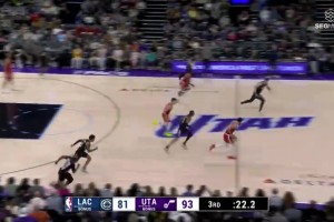 110萬香噴噴?。??本-西蒙斯生斷對手一條龍反擊上籃打進！