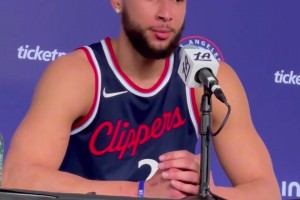 本·西蒙斯談到與詹姆斯·哈登的隊(duì)友關(guān)系：這很棒