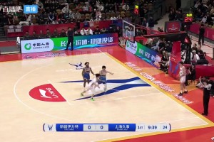 什么情況？開場僅過21秒，阿不都沙拉木就被教練換下去了！