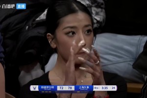 罕見！王哲林籃下送出霸氣暴扣！鏡頭再次給到場邊李添榮女友??