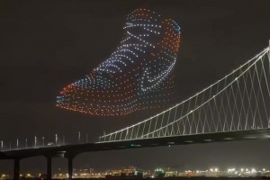 盼你滿血歸來！魔仙哥與參加新秀賽的球員們合影！