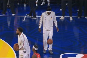 不愧是出生于喀麥隆的！西亞卡姆秀用腳顛球技術(shù)~