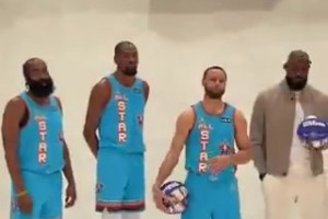 奧胖隊(duì)全明星定妝照，都是老牌球星，詹庫站C位