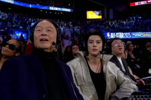 塔圖姆暴扣殺死比賽！王鶴棣：這么著急下班嗎？還想看庫里名場面