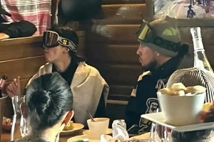 布克和詹娜疑似復(fù)合！網(wǎng)友甚至用AI做了兩人親吻視頻~