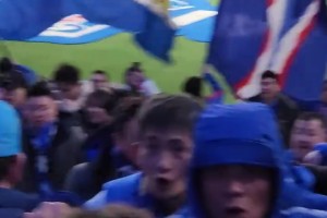 18歲小將不怯場(chǎng)！斯盧茨基肯定楊皓宇發(fā)揮