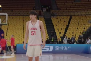備戰(zhàn)中日大戰(zhàn)！楊瀚森賽前投籃熱身，看這手感一般啊！