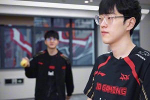 這不是跨界，只是頂級中單的英雄海罷了