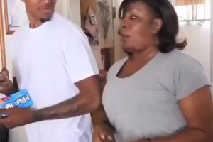 太經(jīng)典了！尼克-楊問(wèn)號(hào)臉表情包的誕生時(shí)刻，簡(jiǎn)直看一次笑一次