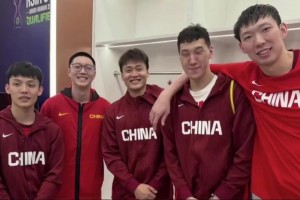 廣東球迷意難平啊??徐杰胡明軒趙睿杜潤旺周琦這陣容什么水平？