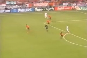 史上最強(qiáng)裁判之一？意大利的鐵漢裁判科利納！還記得他嗎？