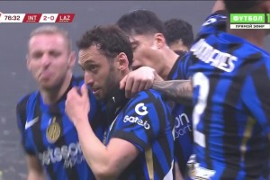 國米再下一城！科雷亞造點(diǎn)恰爾汗奧盧主罰輕松命中！