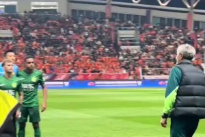 網(wǎng)友：這就是金玟哉能登陸歐洲五大聯(lián)賽的原因??