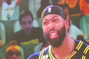 濃眉，歡迎回家！美娜：最后一次擎天白玉柱，架海紫金梁！