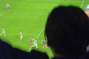 太帥了！38歲拉莫斯飛身沖頂頭球斬獲墨西哥聯(lián)賽首球