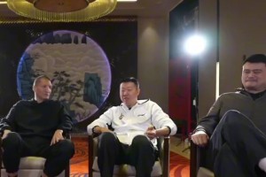 最高褒獎！王治郅：就郭士強(qiáng)當(dāng)年的轉(zhuǎn)身絕對比他大侄子強(qiáng)的~