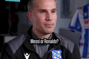 范佩西二選一：梅西還是C羅？梅西，哈蘭德還是姆巴佩？姆巴佩