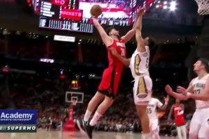 舉火燒天??申京擋拆順下 接球躍起炸裂隔扣馬特科維奇?。?！