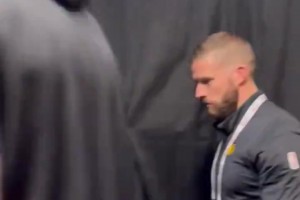 感覺這場杰倫布朗功不可沒，把東契奇鎖的死死的??