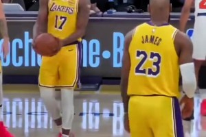 大牌！多納魯馬被曼聯(lián)門神采訪，還有意大利老前輩為他親自翻譯！