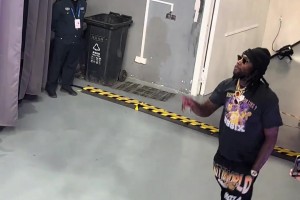 新疆新外援哈雷爾這大金鏈子，妥妥的西海岸啊??????