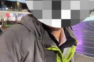 兩位上海球迷在日本用長寧雅言對罵，最后蘇北人躺槍??