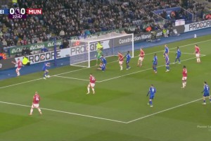 可惜了！埃里克森迎球兜射遠角完美弧線擊中立柱！