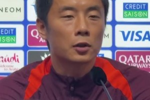 李磊：雖然澳大利亞是世界杯?？停谖覀兊闹鲌鲆磺薪杂锌赡? >
                                        </div>
                                    </div>
                                    <div   id=