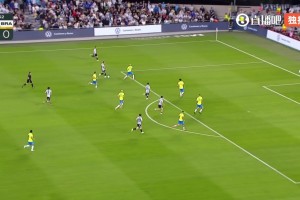 送大禮啊??穆里略放鏟“助攻”恩佐，阿根廷這配合太絲滑了??