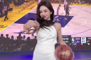 美娜：Aka湖人最強第六人 美娜 申請出戰(zhàn)??