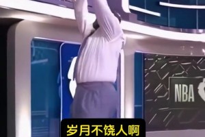 “歲月不饒人”50歲的奧尼爾扣籃都很艱難，20歲的他籃筐為之顫抖