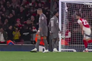 賴斯任意球絕對(duì)死角！看看姆巴佩的反應(yīng)??