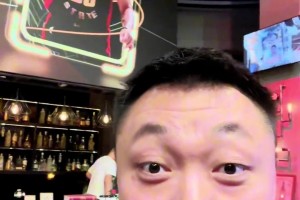 解說員周鵬：該來的還是來了 火勇大戰(zhàn)！小七：耶 我們來了~